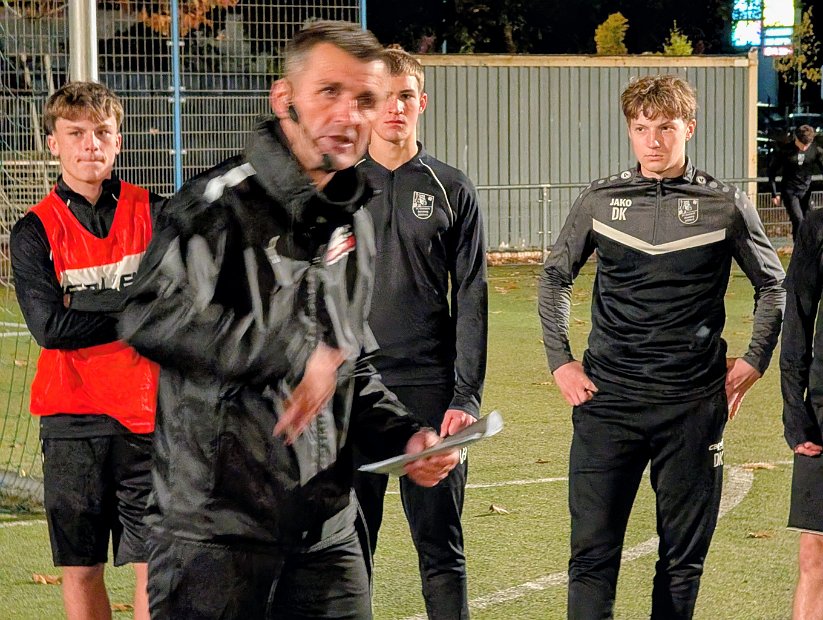 PXL_20251027_173844725.RAW-01.MP.COVER~2